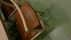 ルンバが使える食堂椅子
