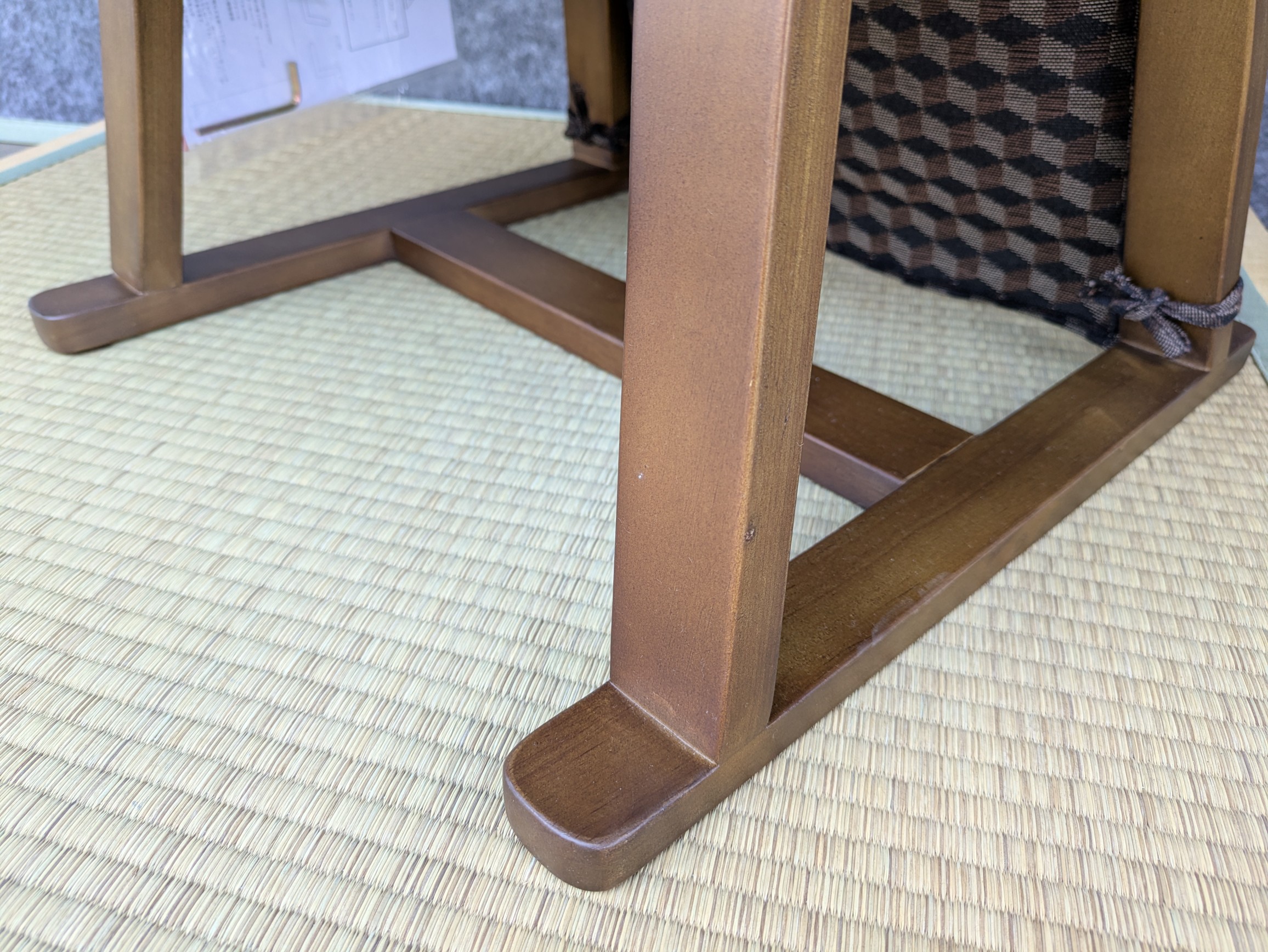 回転高座椅子KT-300足元