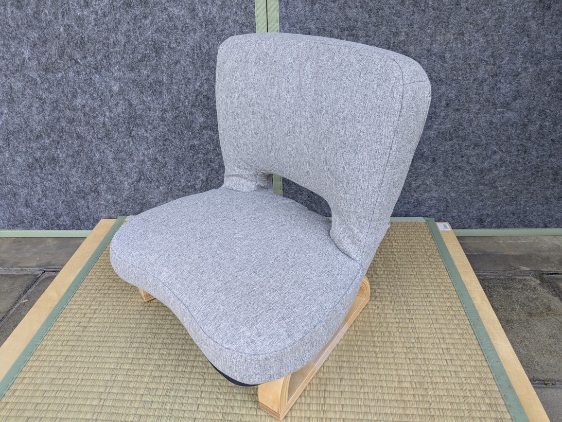 背中にフィットするあぐら座椅子