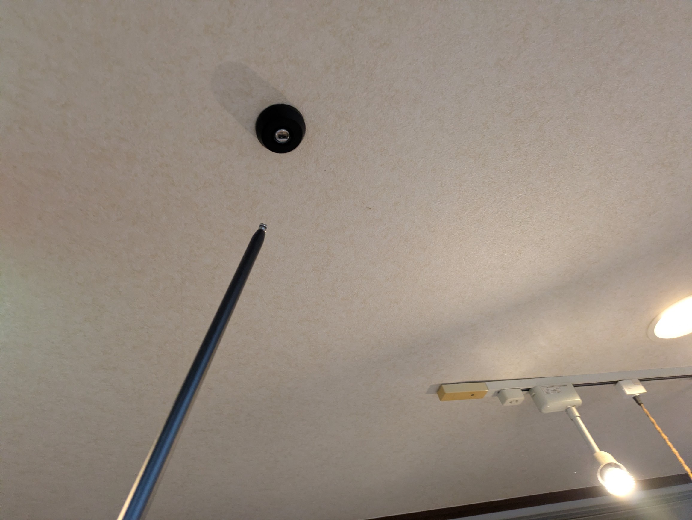 ランドリーバーLB-1　バー取り外し