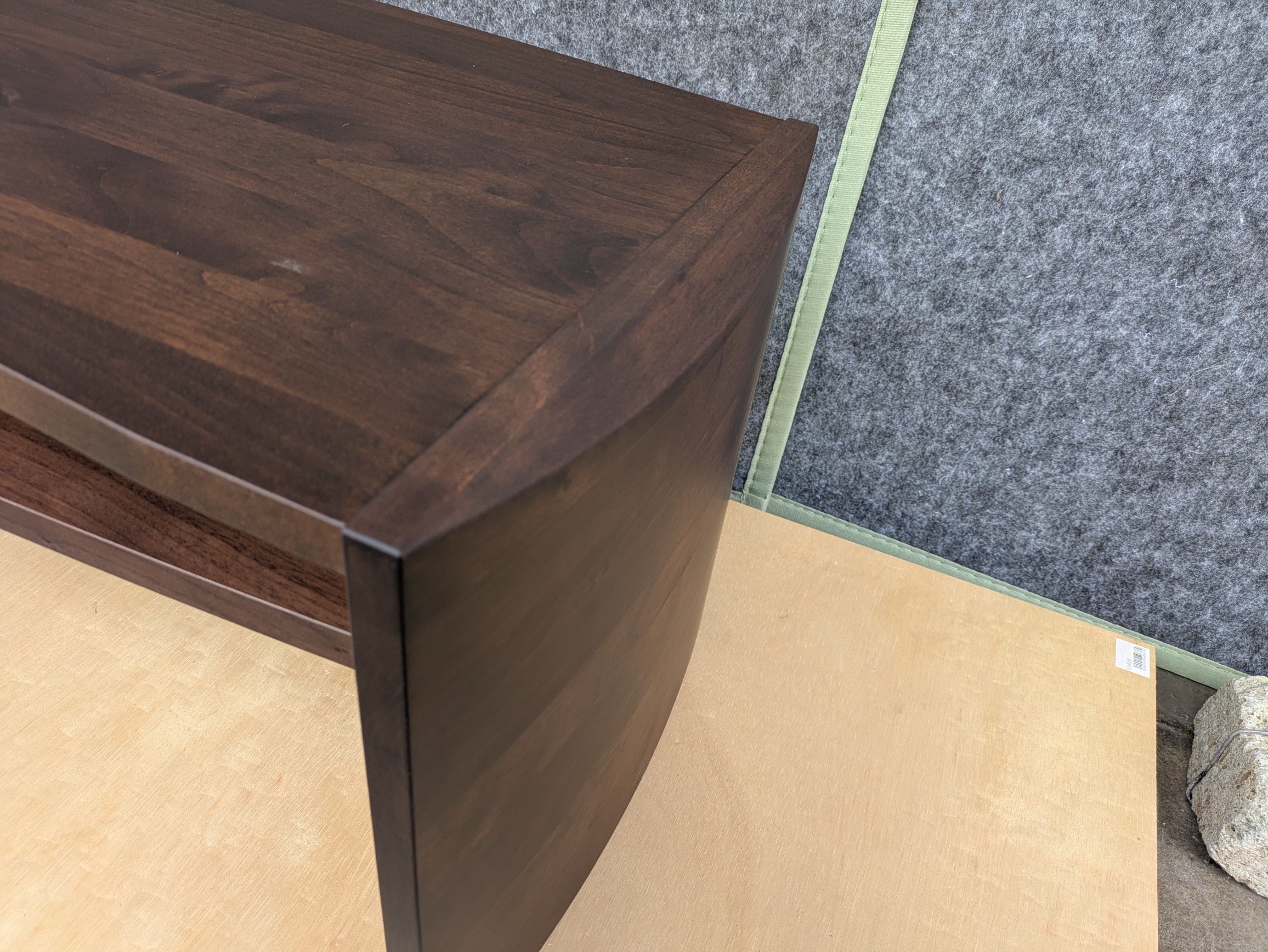 センターテーブルアール側面