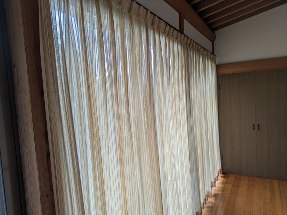 ケースメントカーテン