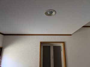 カーテン天付け　施工前